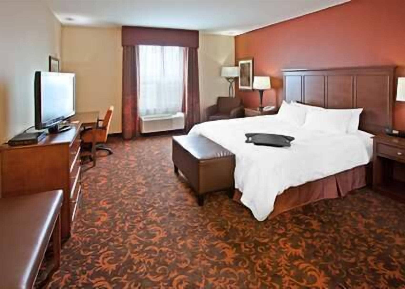 Hampton Inn By Hilton Edmonton South Exterior photo
